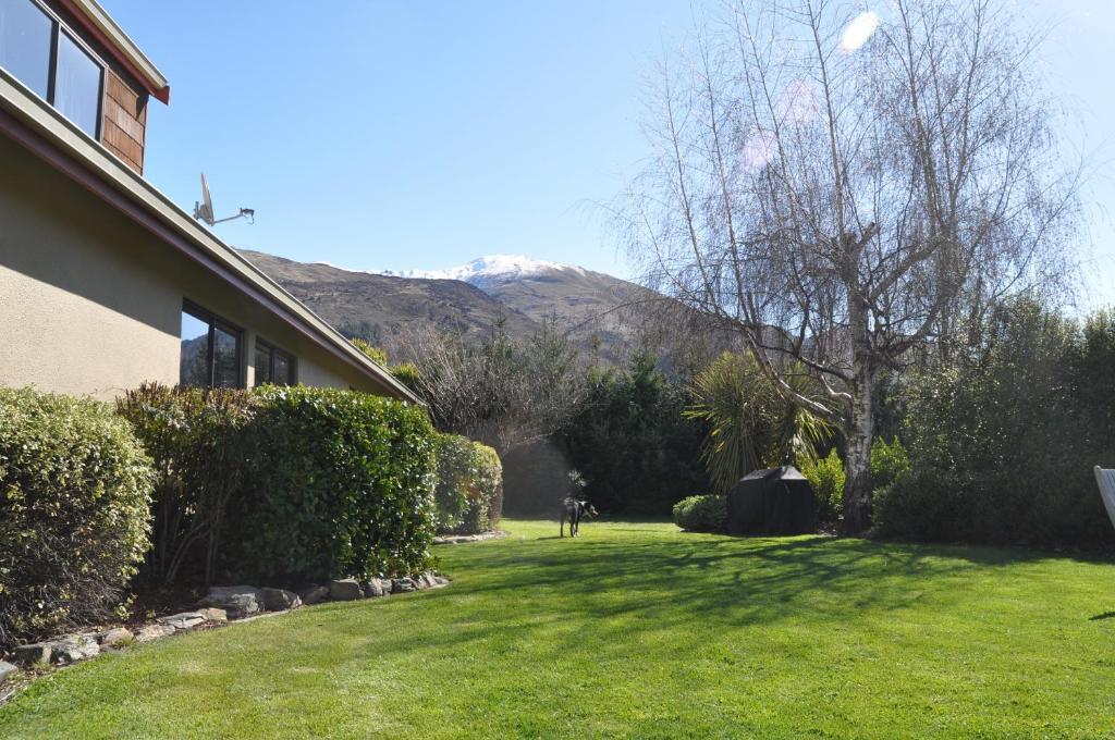 Altamont Lodge Wanaka Exterior foto